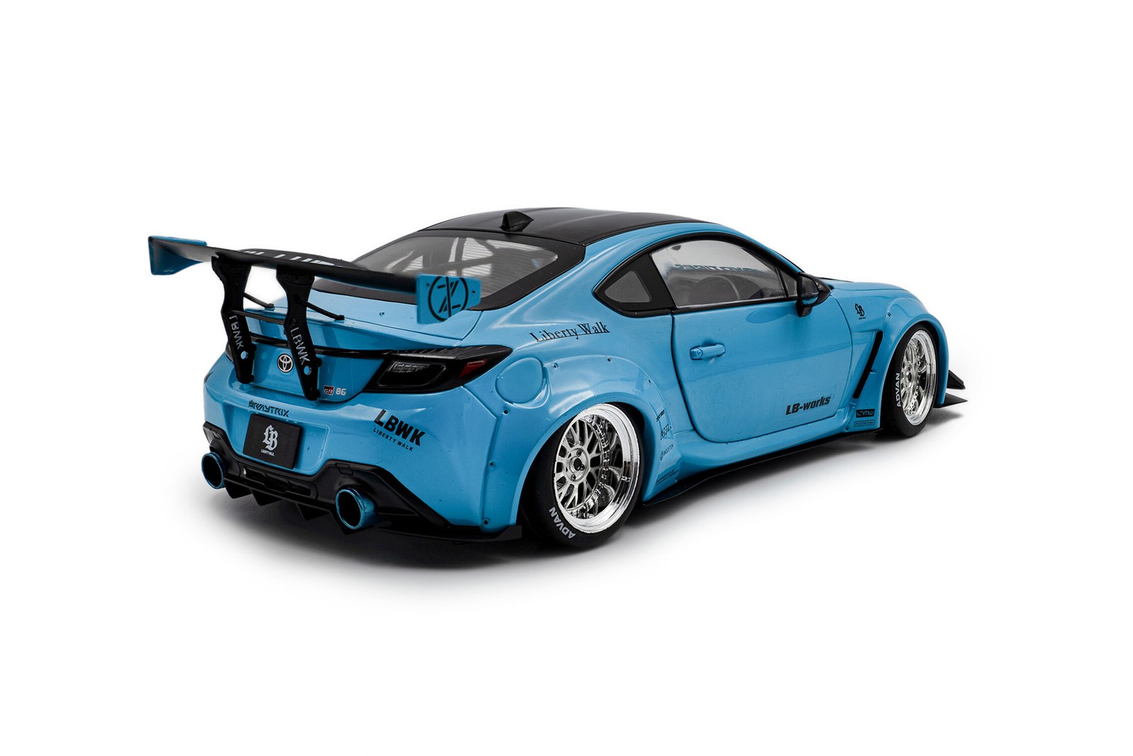 2024 TOYOTA GR86 W/LIBERTY WALK BODY KIT BLUE 1/18 DIECAST CAR SOLIDO S1813601