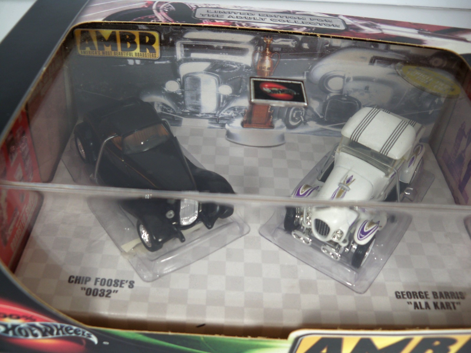 100% Hot Wheels Limited Ed. AMBR Chip Foose 0032 and George Barris Ala Kart 1/64