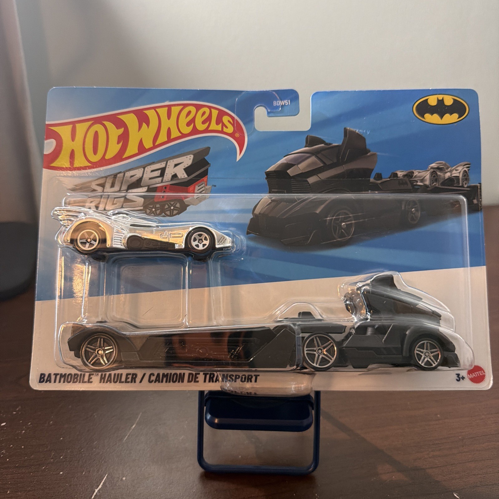 EXCELLENT CONDITION Hot Wheels Super Rigs Chrome Batmobile Hauler 2025 NEW