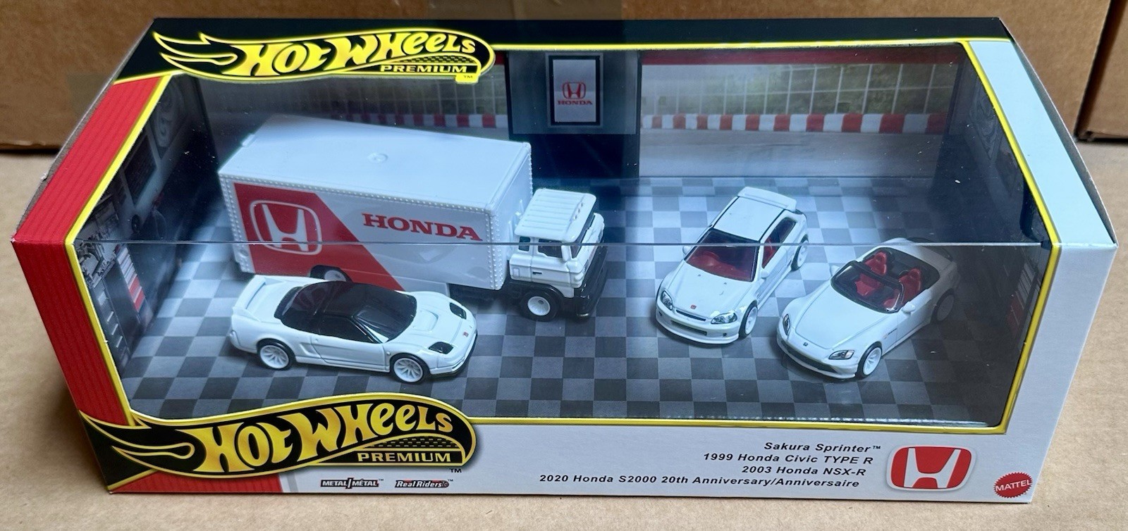 Hot Wheels 2025 Premium Collector Diorama Honda Set Civic Type-R, NSX-R, S2000