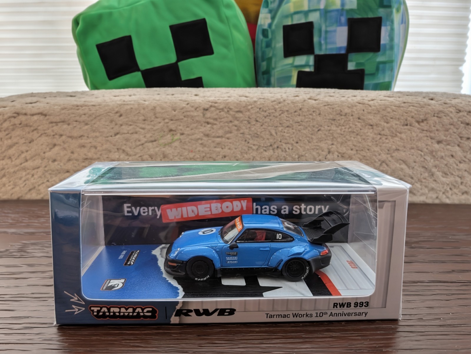 Tarmac Works 1:64 Porsche 911 RWB 993 Tarmac Works 10th Anniversary Blue