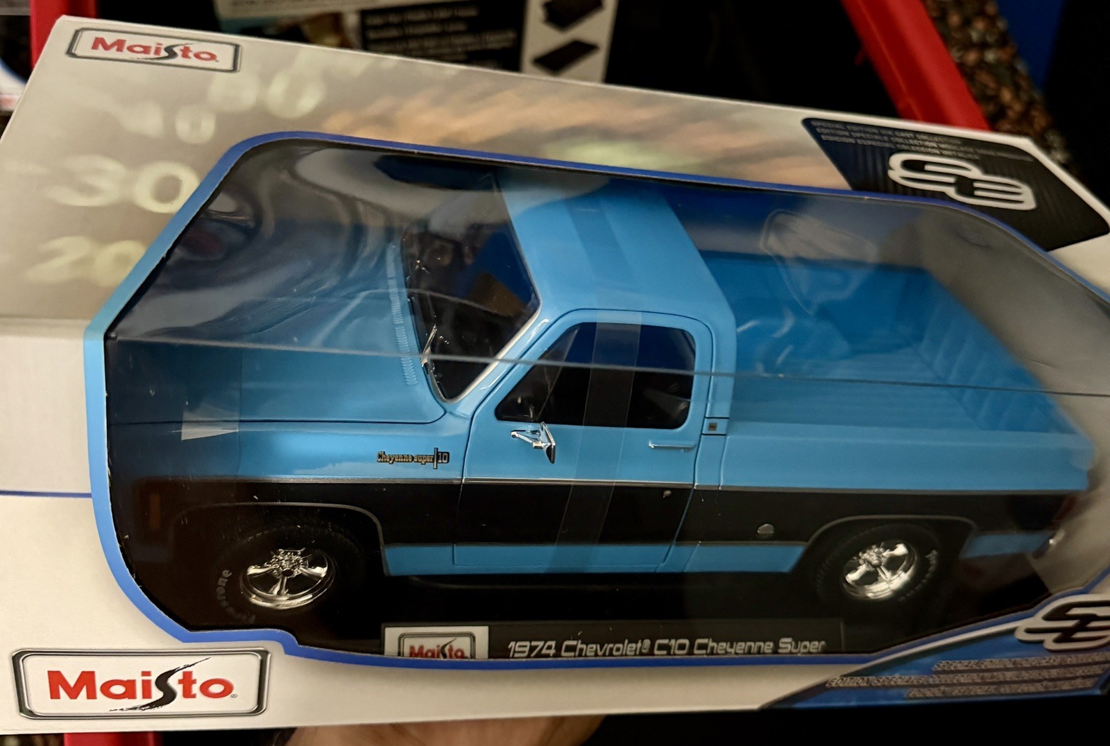 Maisto 1:18 1974 Chevrolet C10 Cheyenne Super Pickup Truck Blue Black Stripe New