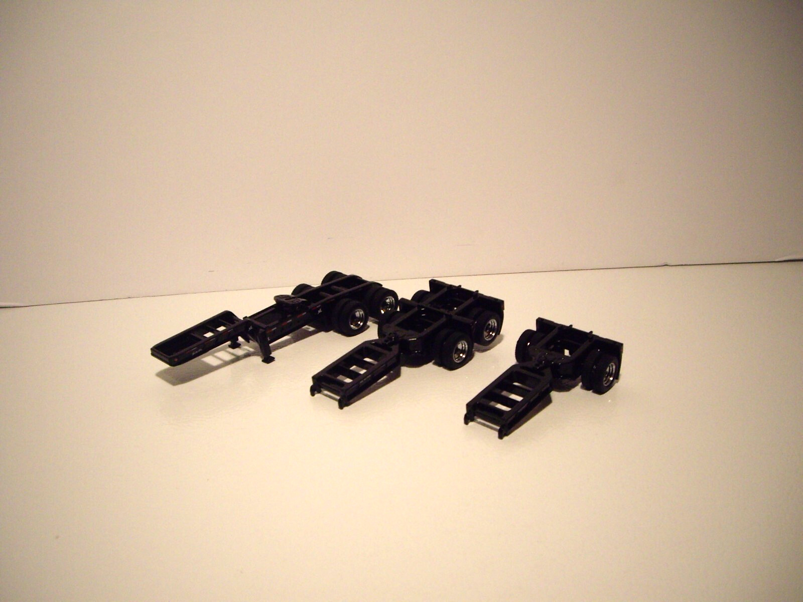 DIECAST MASTERS 1/50 BLACK XL 120 HDG TRI-AXLE LOWBOY SAME SCALE AS FIRST GEAR