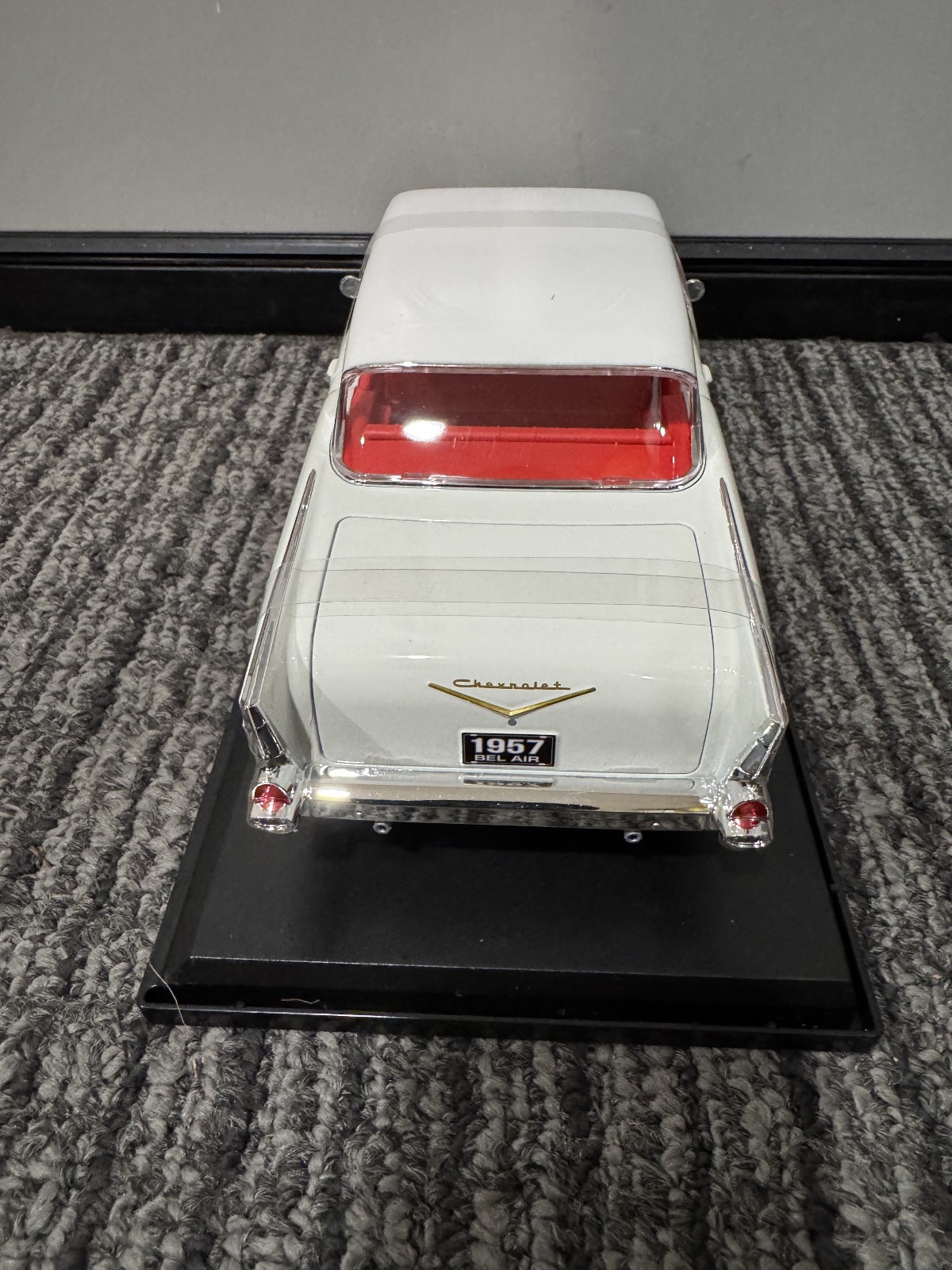 Maisto 1:18 Diecast Special Edition 1957 Chevrolet Bel Air Coupe WHITE NEW INBOX