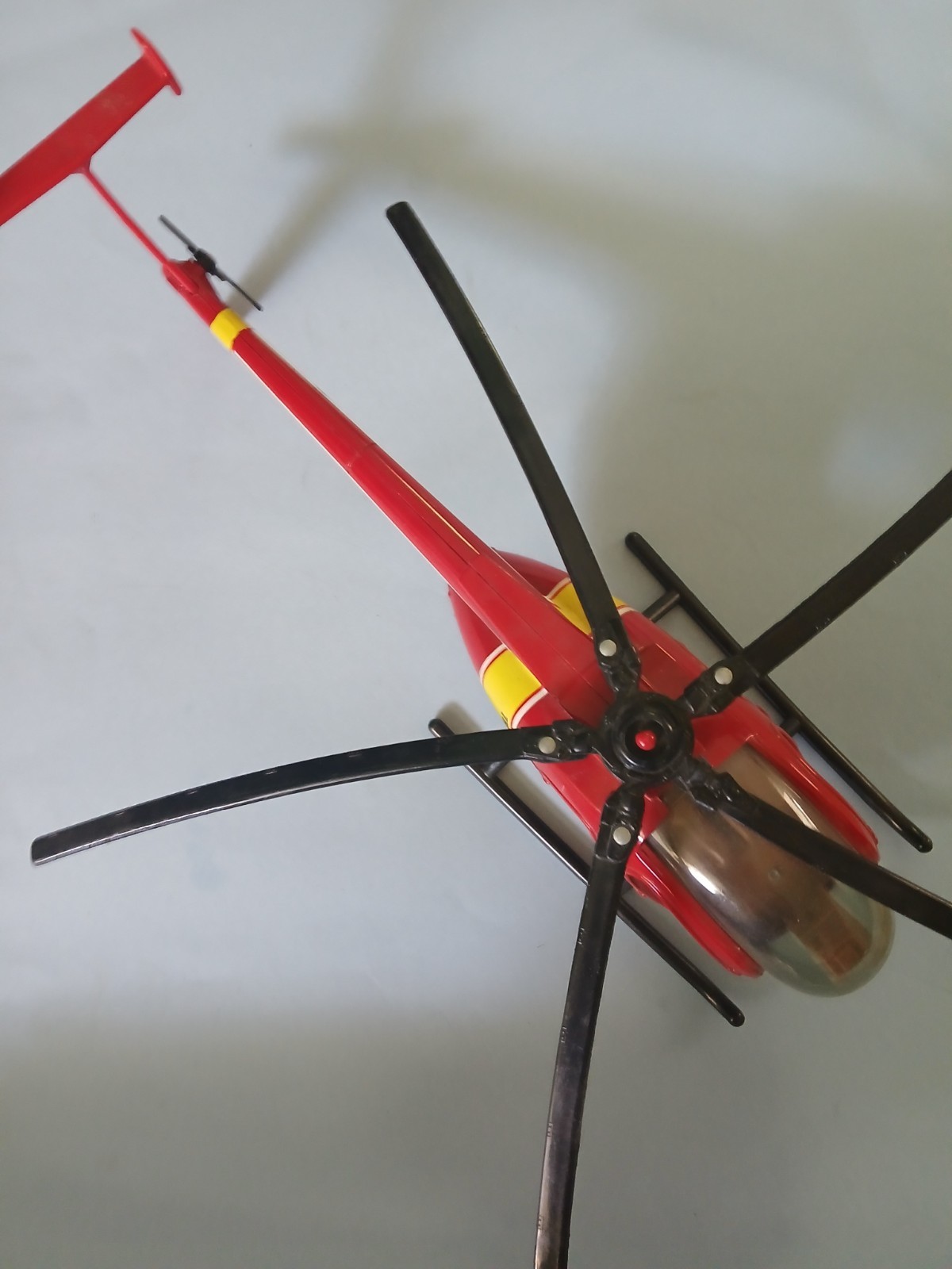 Ertl The A-Team Howlin Mad Murdock Hughes Helicopter 1:16 Scale