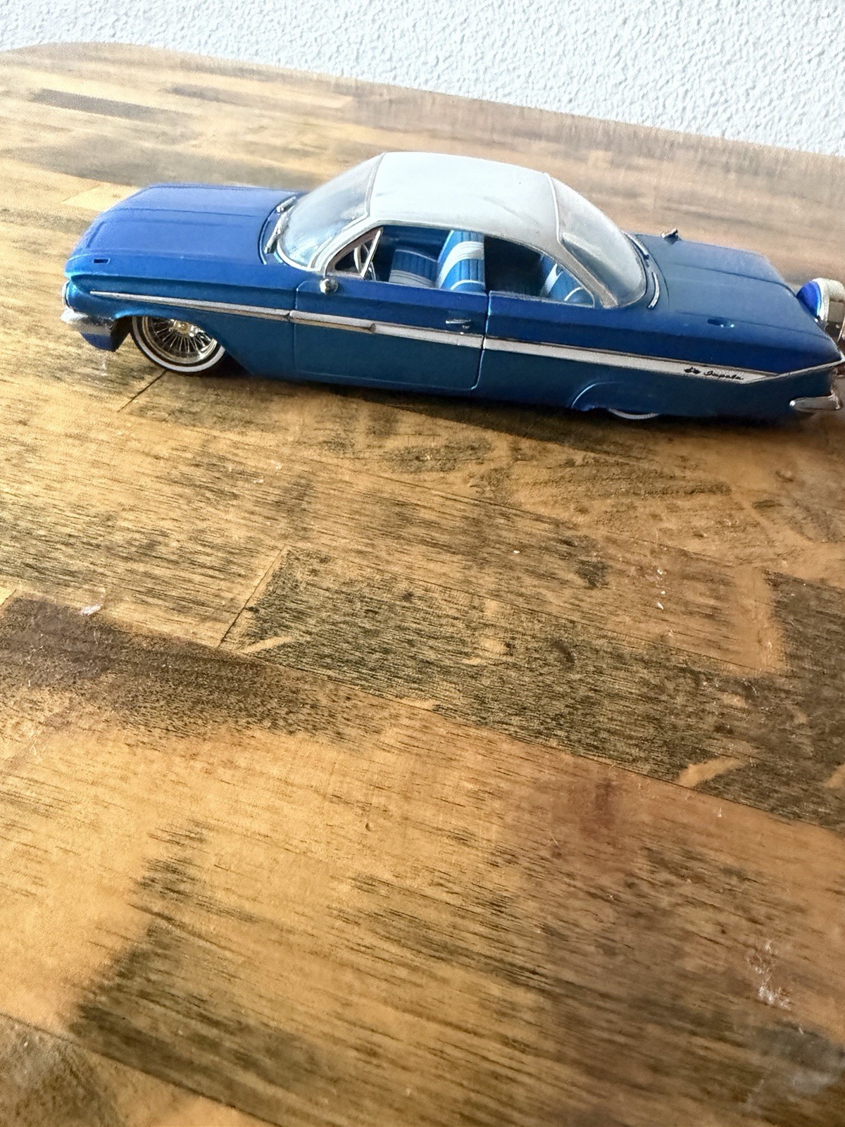 1961 Chevrolet Impala Scale 1/24