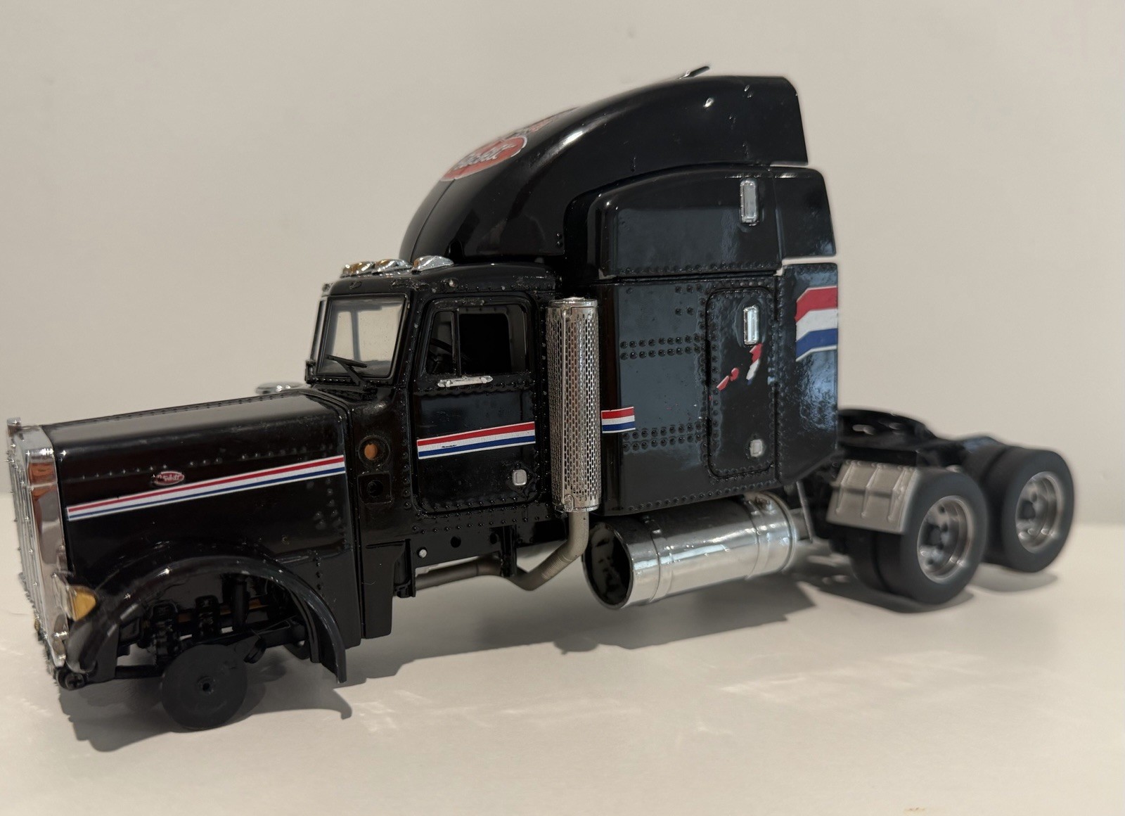 Peterbilt Truck Tractor Trailer Unit in Black by Franklin Broken