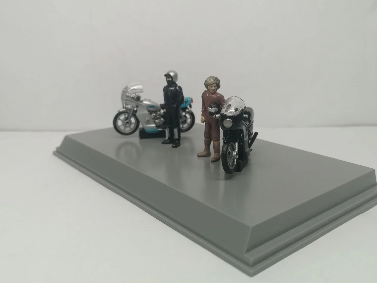 1:43 Goose and Toecutter w/Motorbikes Twin Set — Mad Max ACE Models