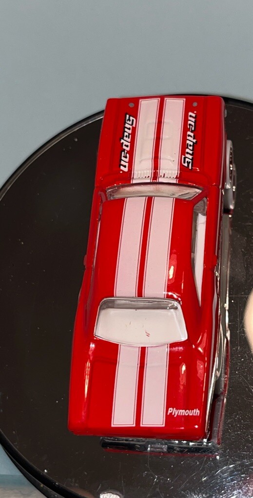 Hot Wheels Snap on Plymouth Road Runner Real Riders Snapon