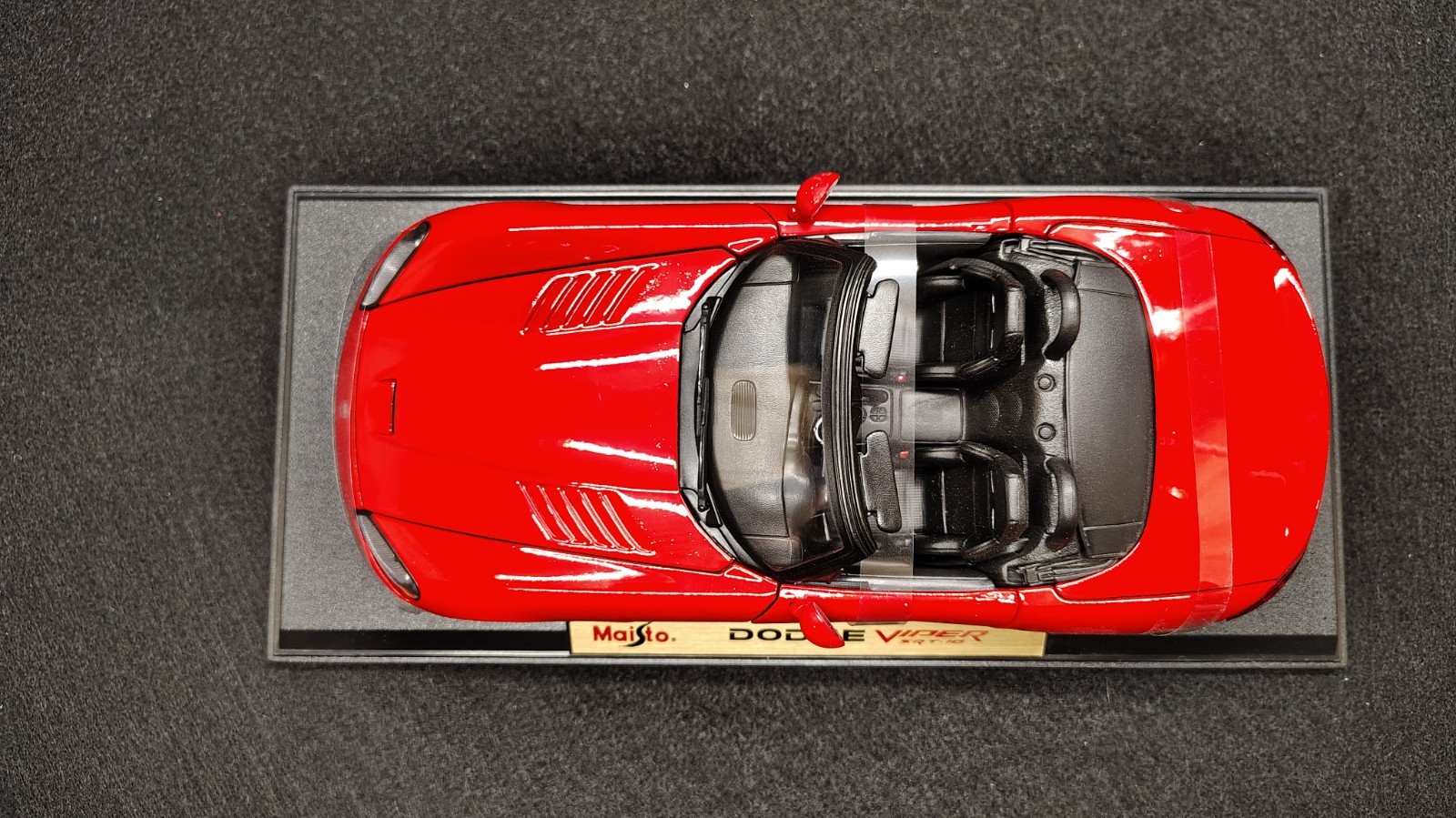 Maisto 2003 Dodge Viper SRT-10 Red Diecast Model Car 1:18 Scale No Box