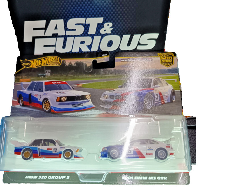 Hot wheels Premium BMW 320 Group 5 + 2001 BMW M3 GTR 2 car pack on Real Riders