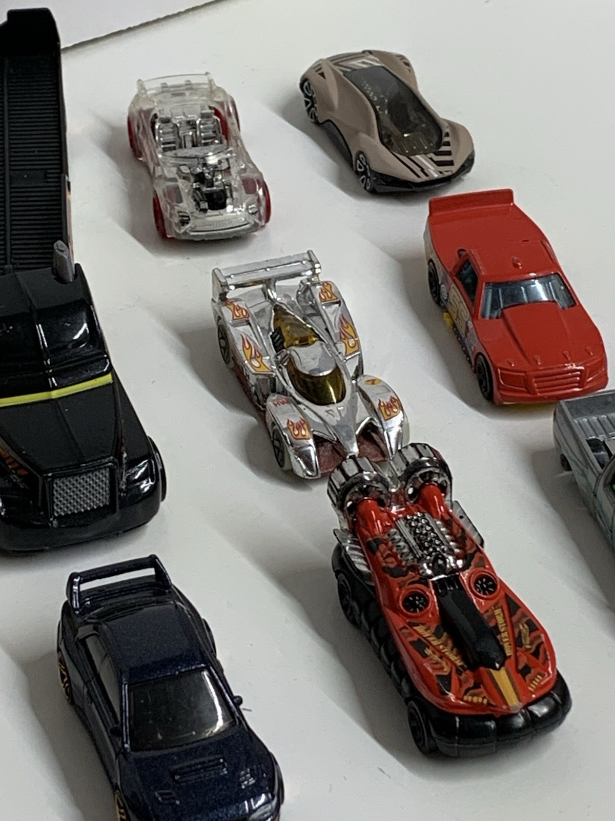 Lot Of 10 Toy Cars Die-cast And Plastic Hot wheels And Other Brands Preowned.