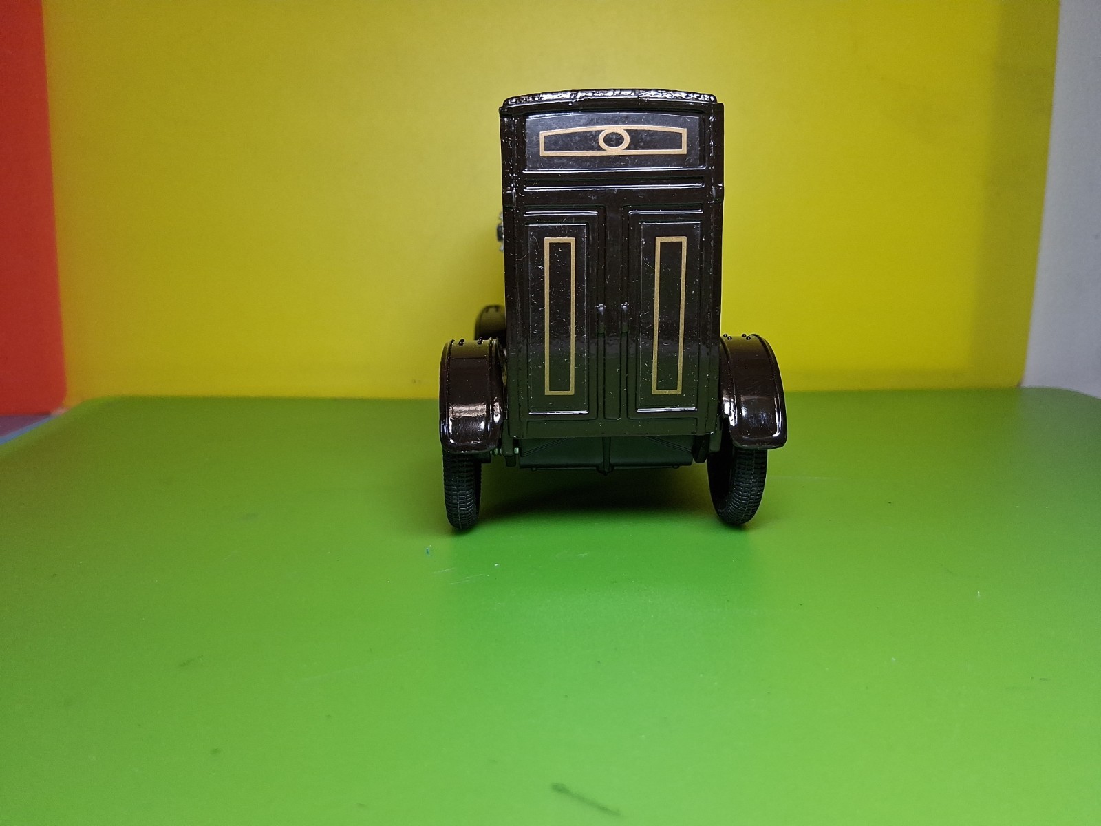 UPS United States Parcel 1913 Model T Package Car Panel Side Truck