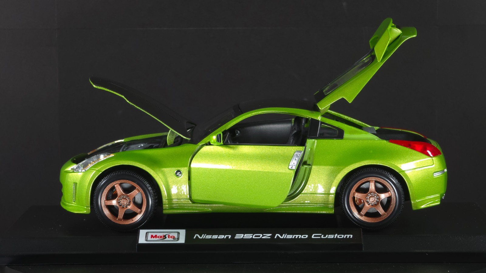 Nissan 350Z Nismo Custom 1:18 Maisto Exclusive Style Special Edition Green
