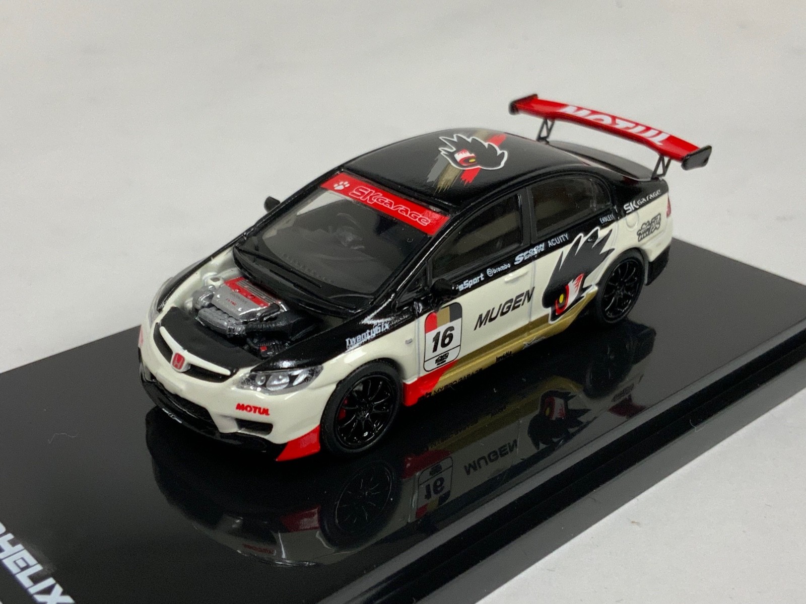 1/64 Motorhelix Honda Civic Type R ( FD2 ) with Engine Mugen Livery MIX2