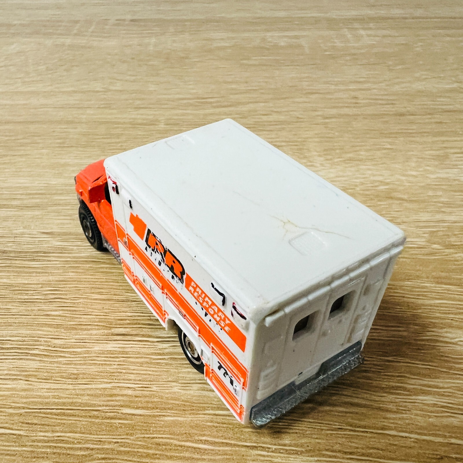 Ford E350 Ambulance 2009 Orange White Emergency Response MB771 Primary PR