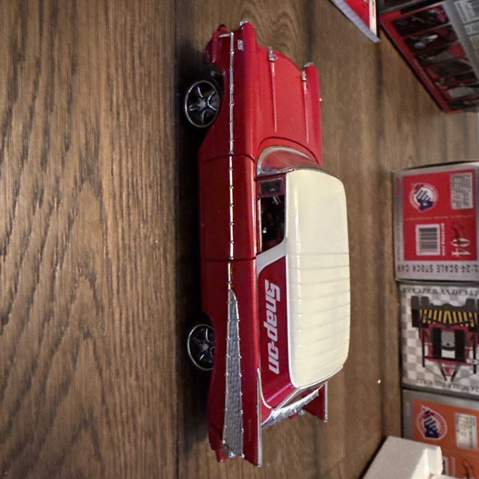 Snap-On Tools Glo-Mad Street Rod die-cast 1957 Chevrolet Chevy Nomad. 1:24 Scale