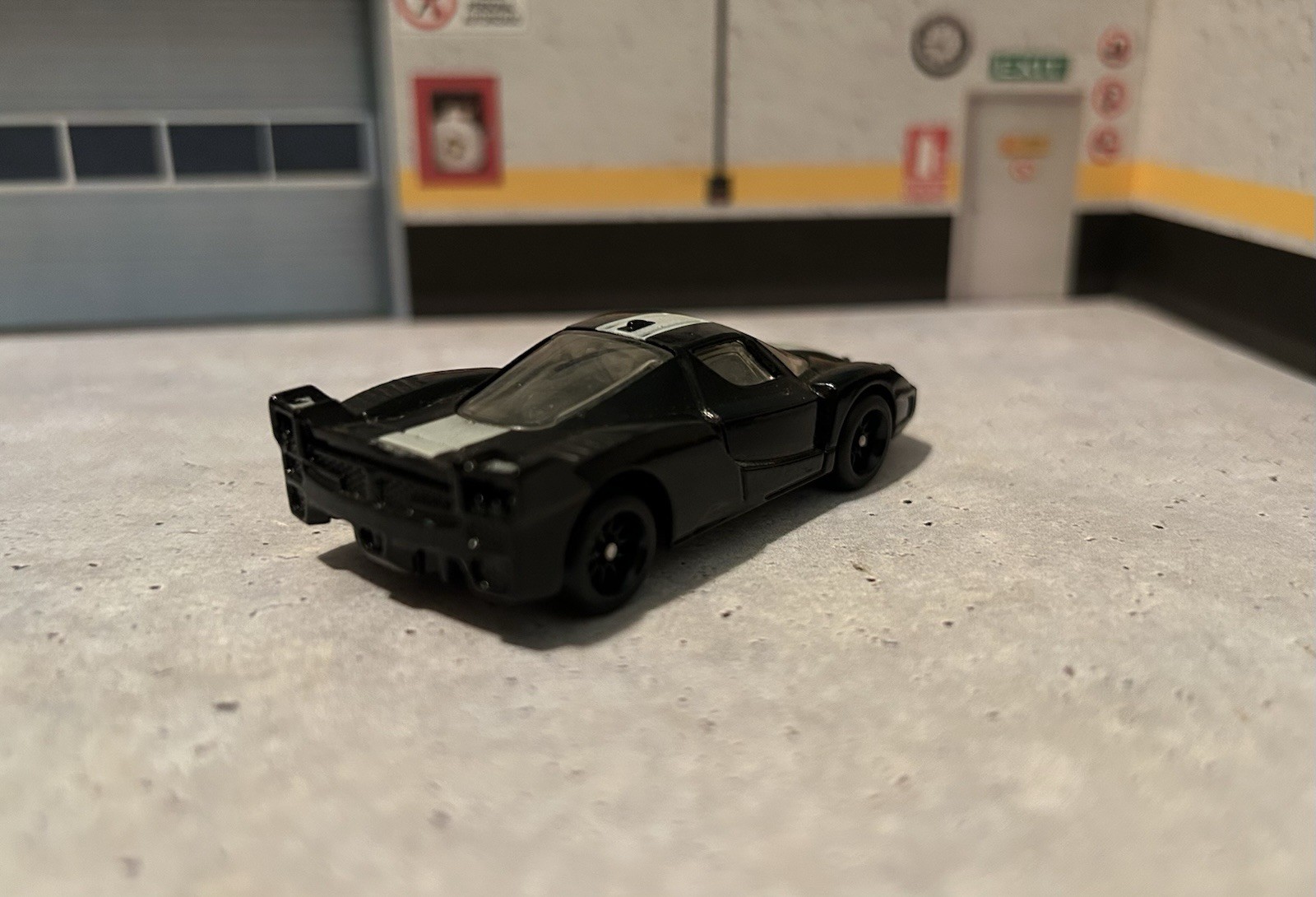 HOT WHEELS FERRARI FXX 2008 FIRST EDITIONS W/ Real Riders On Black Spokes Swap