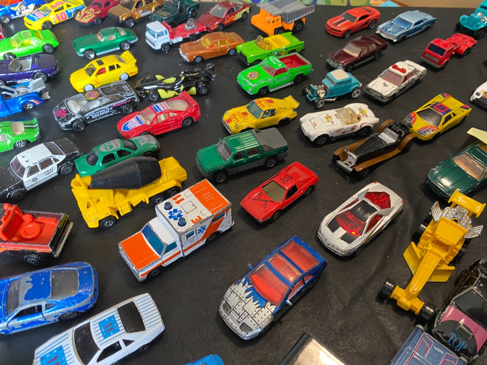 1:64 diecast car lot 119 cars truck mixed brands matchbox hot wheels etc.