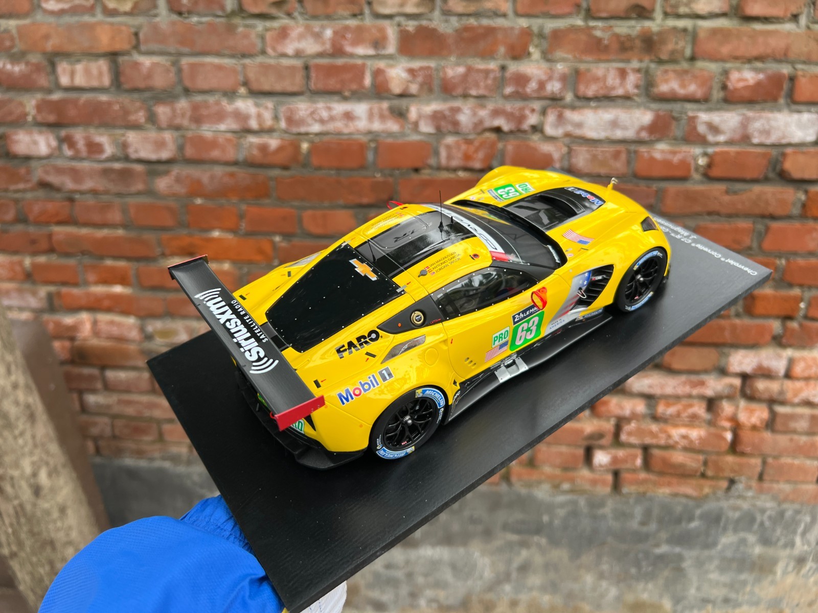 1:18 Original Model by Spark,Chevrolet Corvette C7.R #63 LM2017 Racing -GM- 3rd