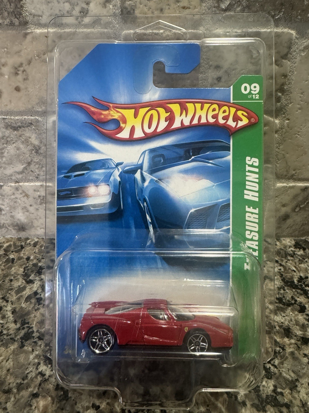 Hot Wheels Treasure Hunts Enzo Ferrari 2007 Red Variant Seats Unopened