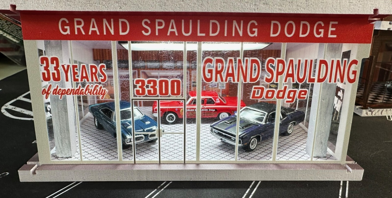 1/64 SCALE, MR. NORMS GRAND SPAULDING DODGE SHOWROOM DIORAMA !