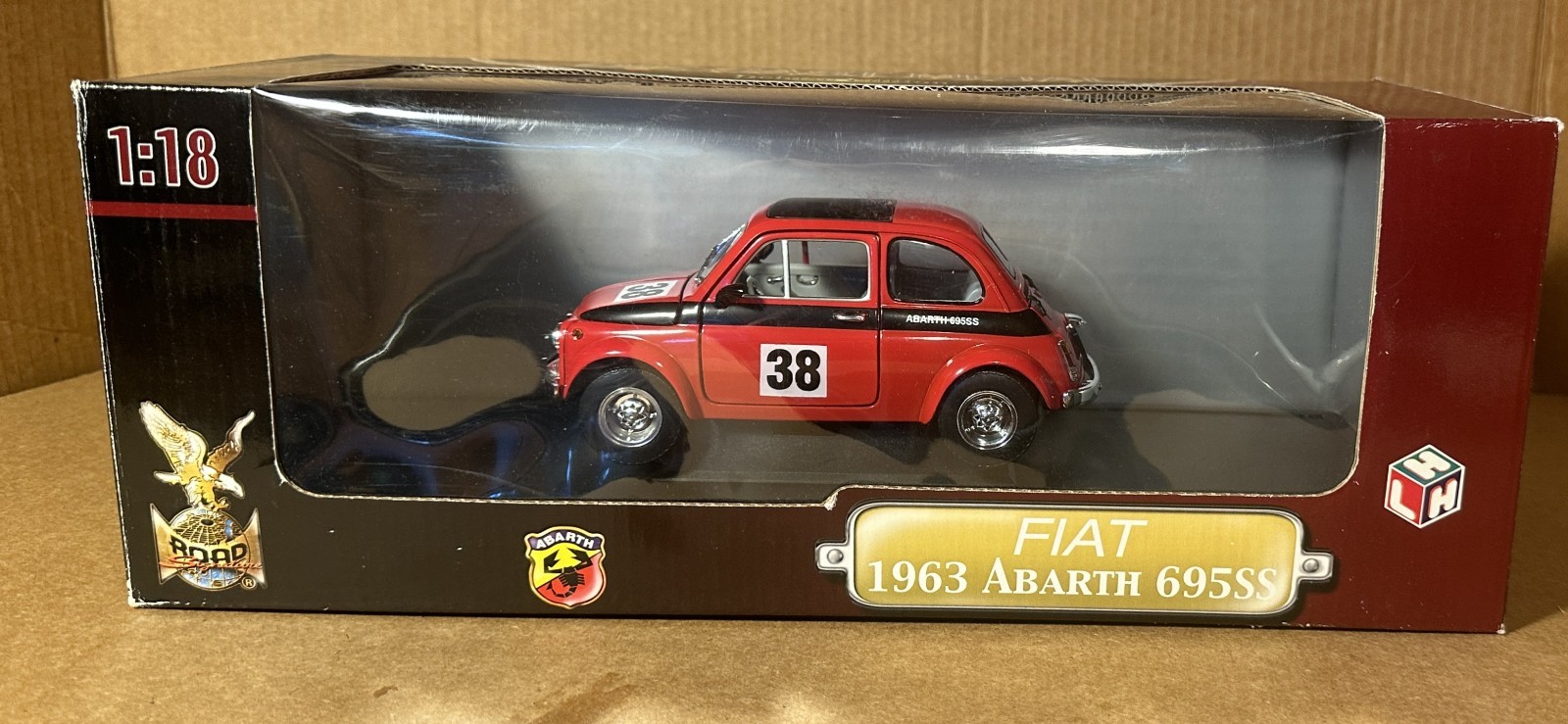 Road Legends 1/18 Scale 1960 Fiat Abarth 695SS Coupe, Red, Good condition