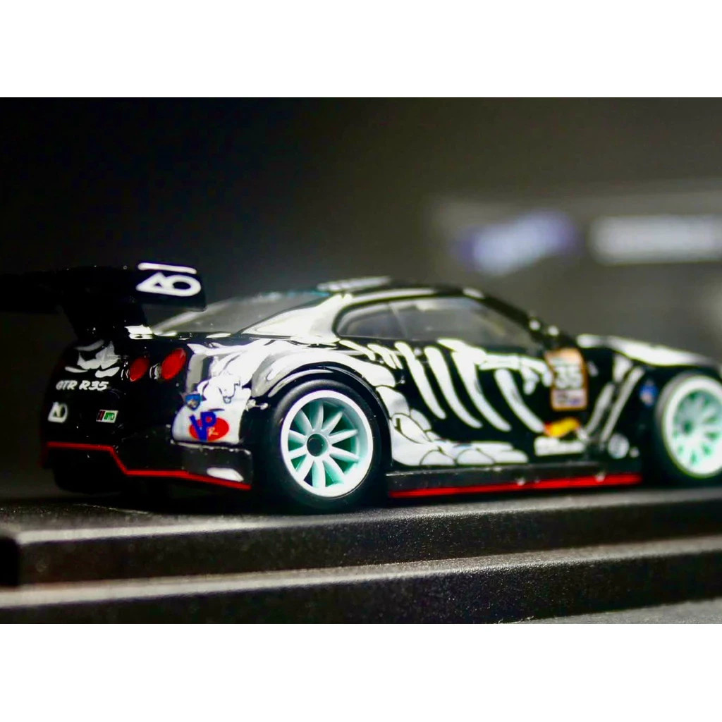 NEW Hot Wheels GT-R R35 Nismo CUSTOM Skull Rexy Black White Rubber Car Display