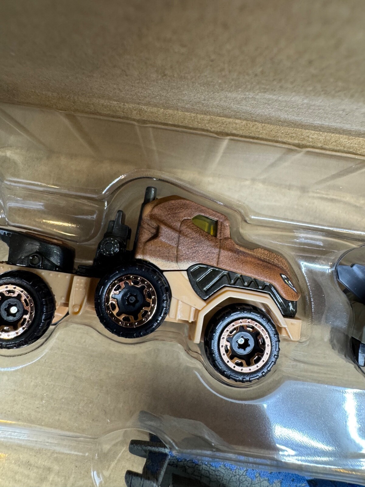 Hot Wheels Jurassic World Dominion Character Car 5 Pack Box Set Brand New
