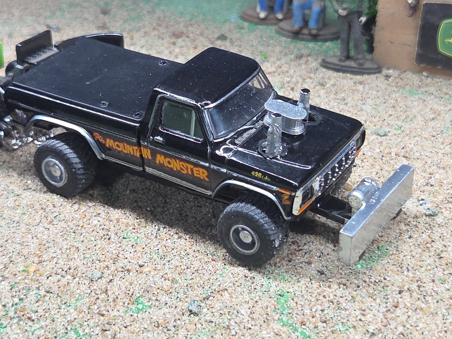 CUSTOM BUILT 1:64 GreenLight 1979 FORD HOT ROD PULLING TRUCK ertl puller dcp 460