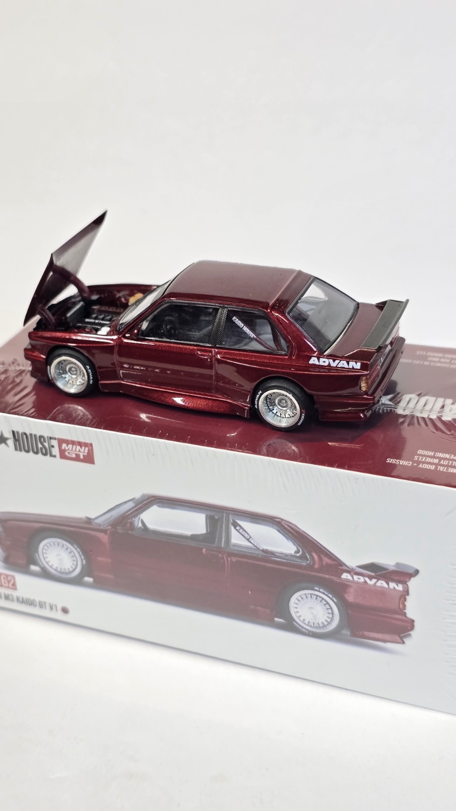 Kaido House x Mini GT 1:64 BMW M3 KAIDO GT V1 KHMG162 (sealed box)