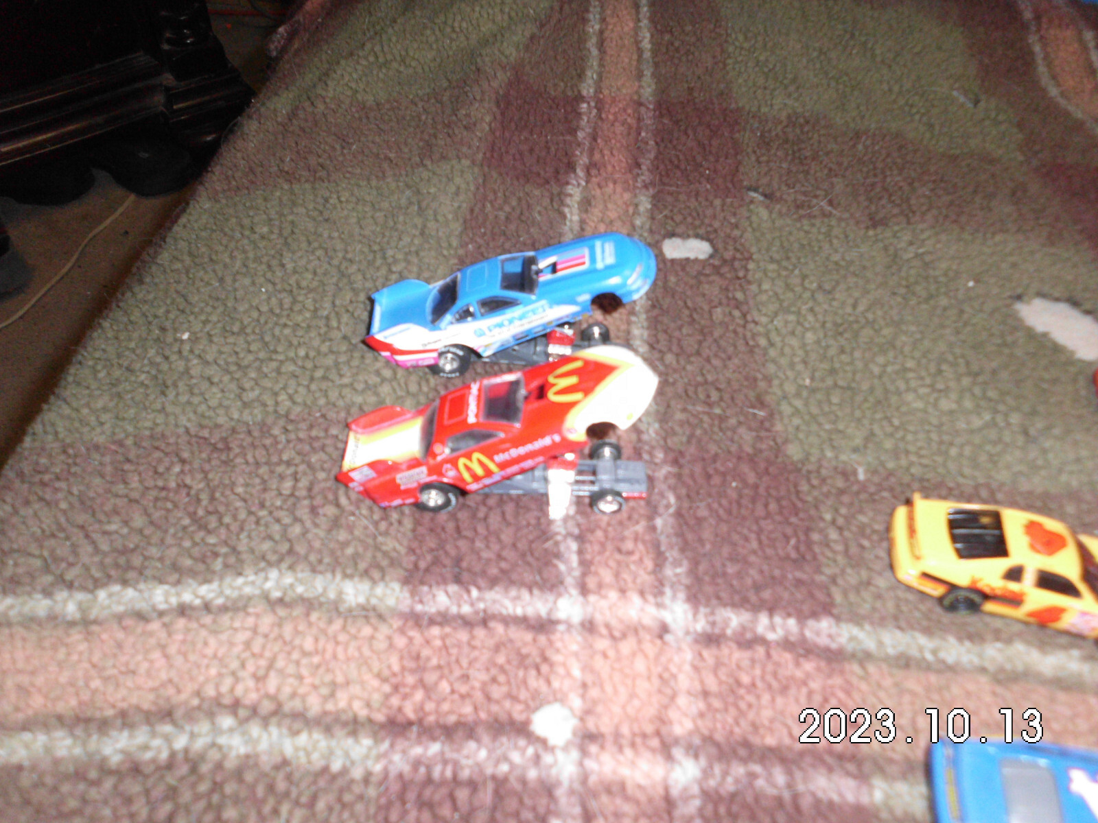 1997 Hot Wheels 100 Car Carry Case 32 Funny Cars / Dragsters / Nascar + Bonus