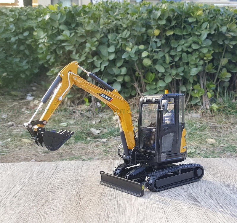 SANY SY35U Hydraulic Excavator 1/20 Diecast Truck Pre-built Model