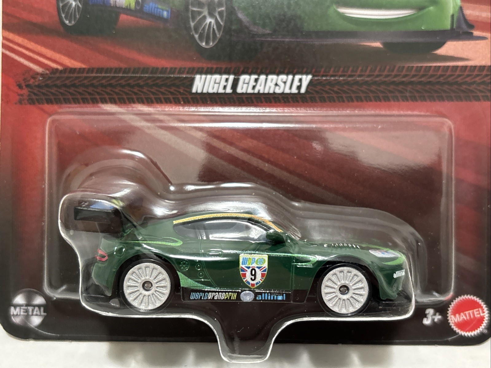 Disney Pixar Cars Nigel Gearsley United Kingdom 9 Green New 1:55