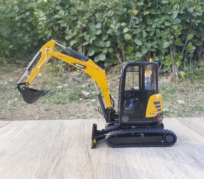 SANY SY35U Hydraulic Excavator 1/20 Diecast Truck Pre-built Model