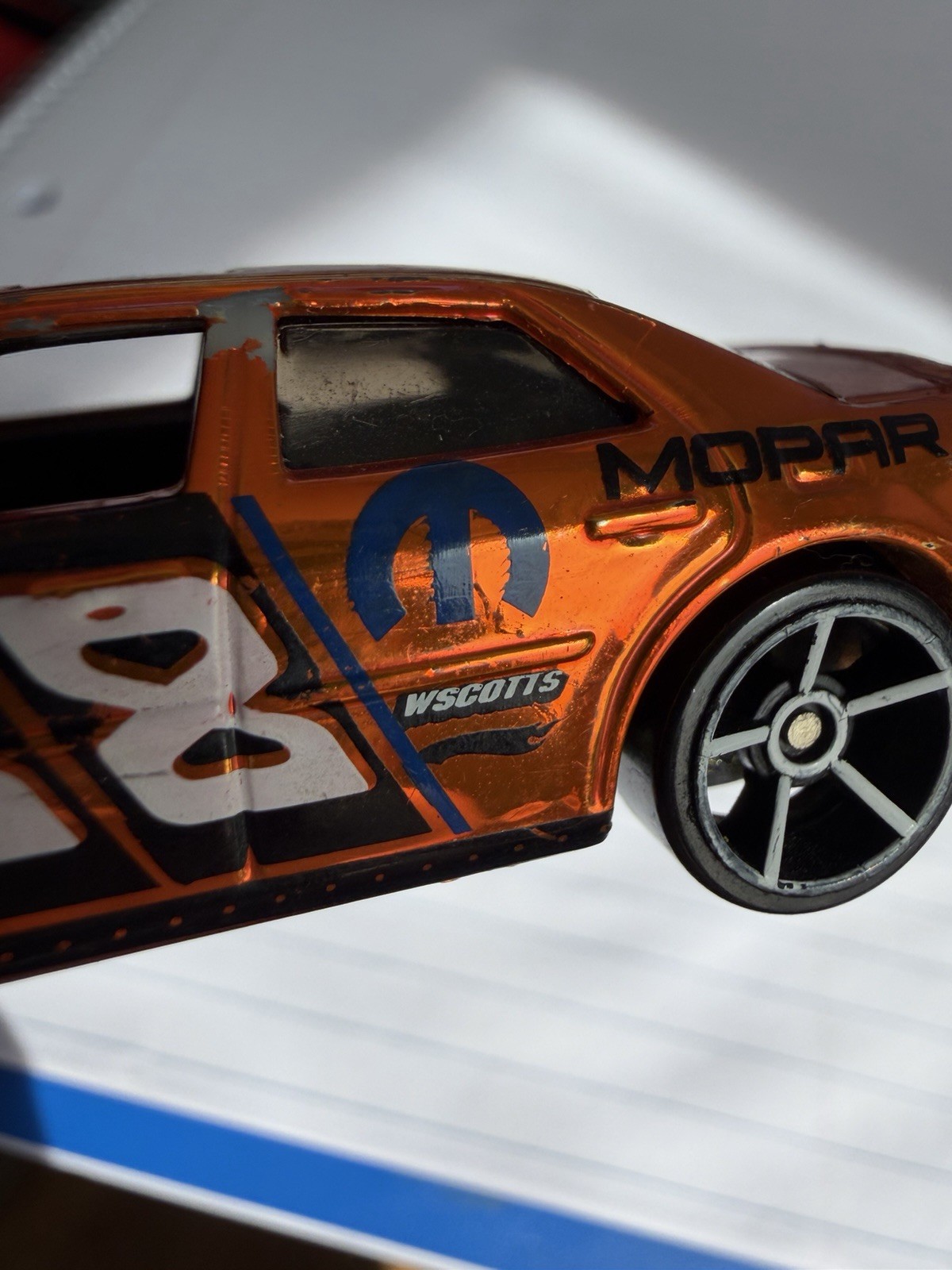 Hot Wheels DCC 2005 Chrysler 300C Hemi #68 Orange Mopar 1/64 Malaysia