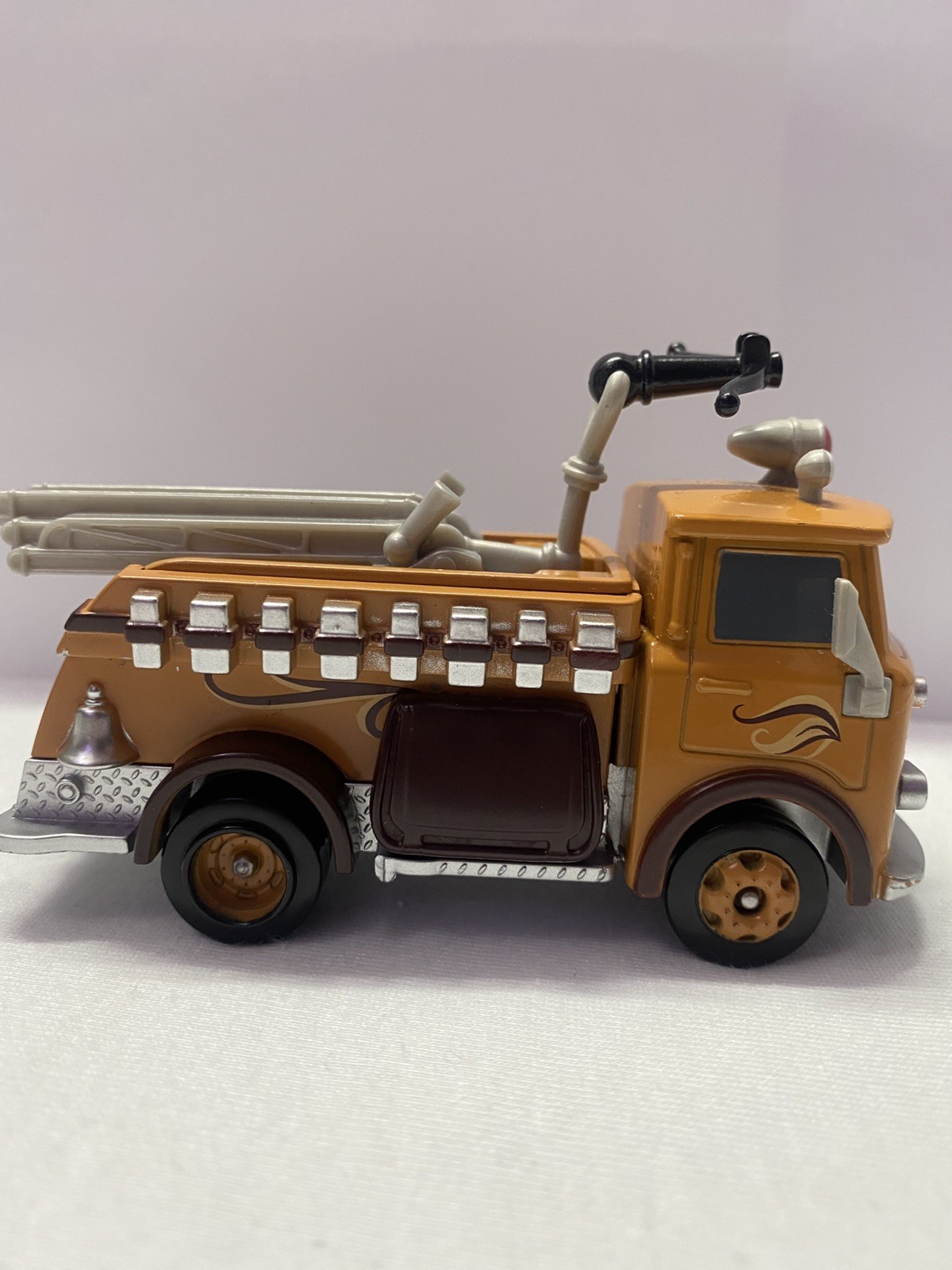 Disney Pixar Cars – Red as Chewbacca Star Wars Disney Park Exclusive Flawed