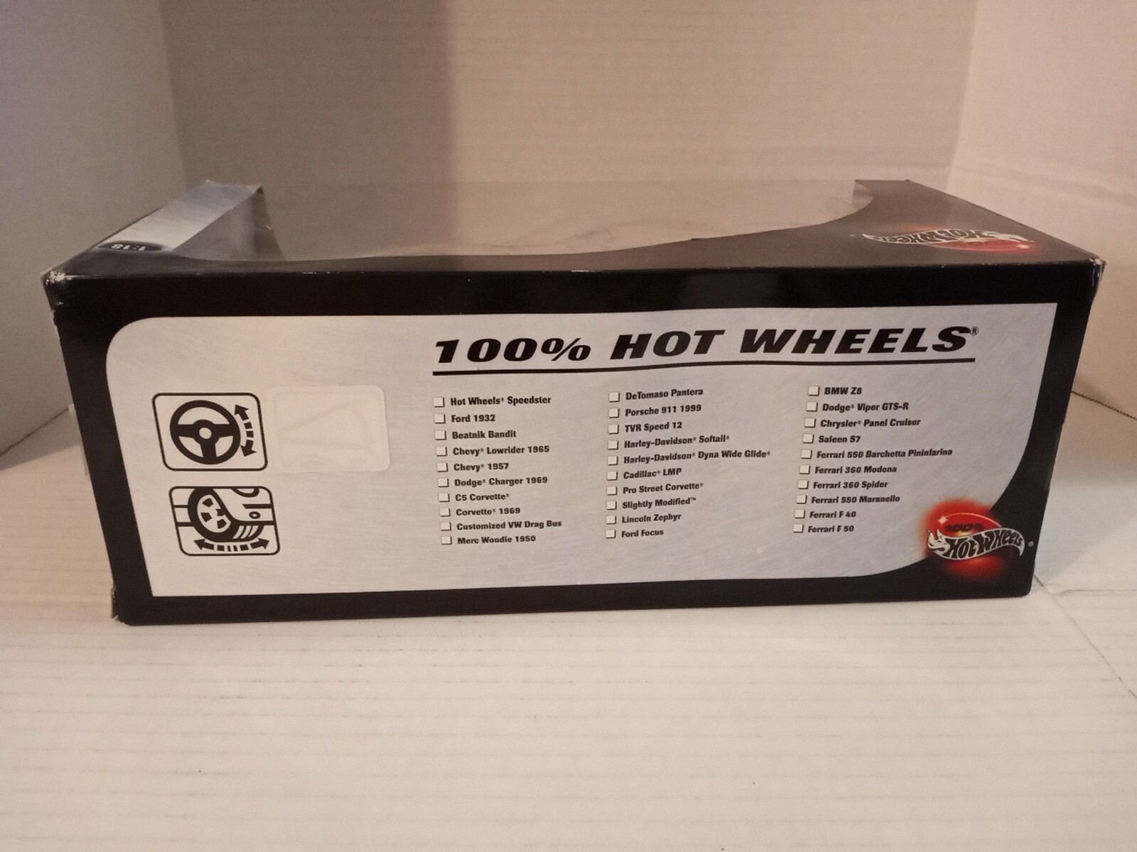 2000 Hot Wheels 1932 Ford Red & Cream with Removable Top 1:18 Scale Diecast Car