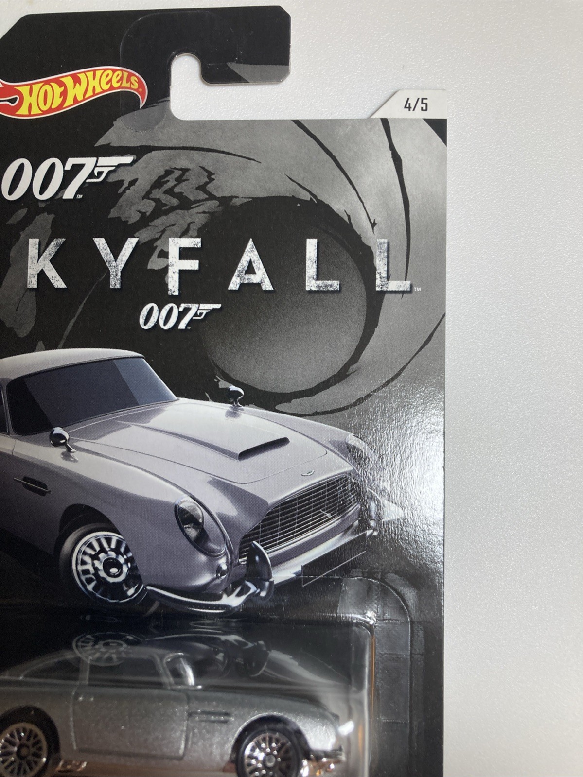 HOT WHEELS 2015 JAMES BOND 007 SERIES ASTON MARTIN 1963 DB5 SKYFALL MOVIE