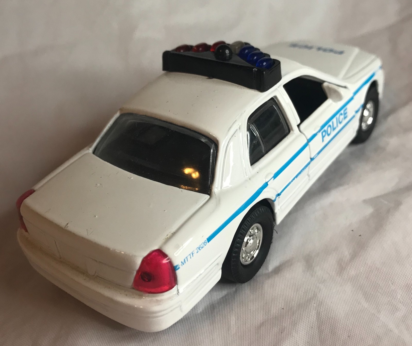 Shing Fat Showcasts 9985/4D White Police Car 5in Diecast Loose