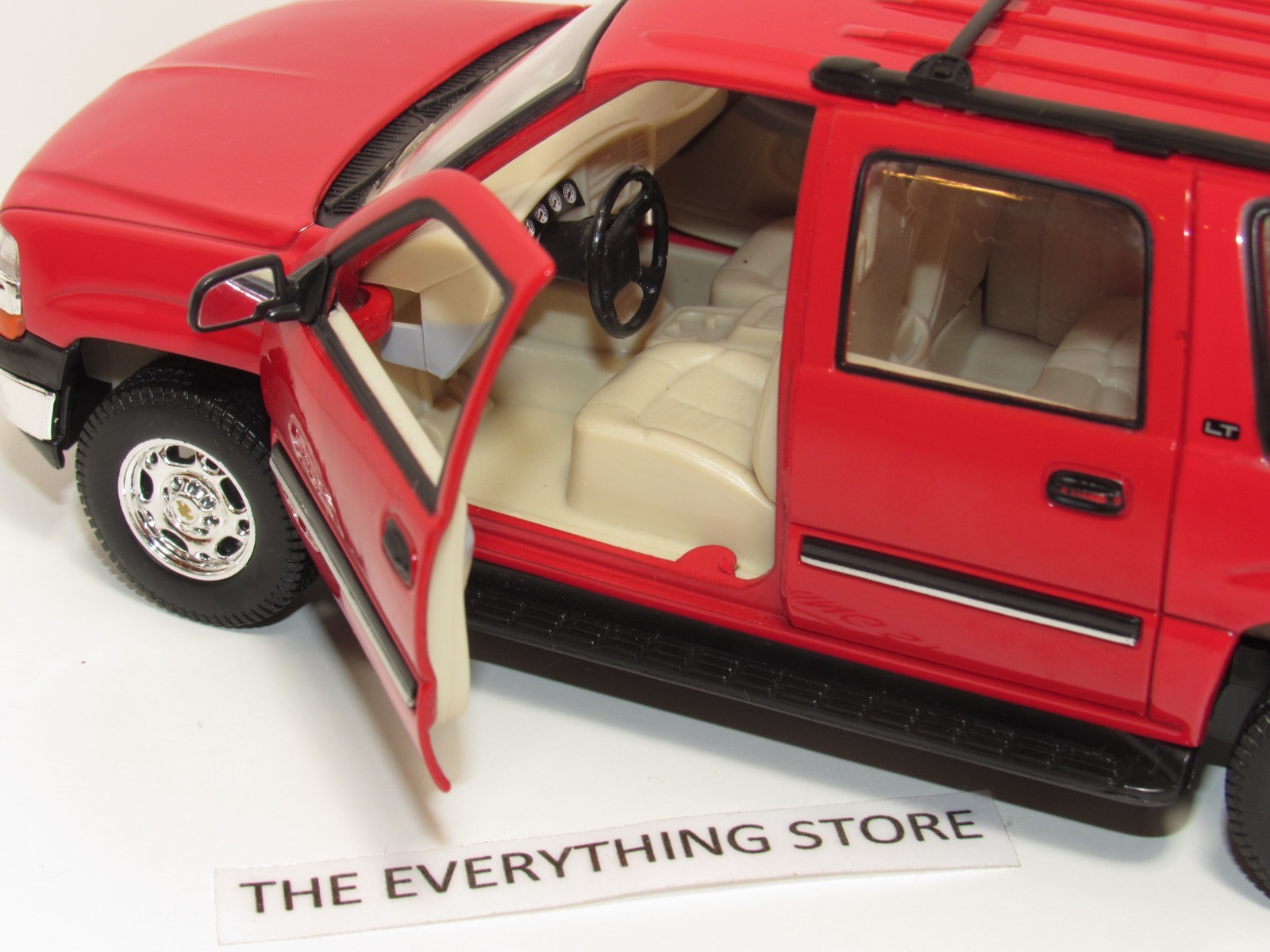 WELLY CHEVY SUBURBAN LT 2500 8 INCHES LONG BRIGHT RED NEW NO BOX FREE SHIP