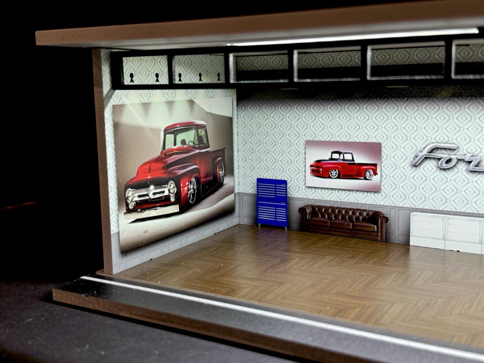 Ford F100 Truck Theme FOR Hot Wheels 1:64 Model Diorama Garage LED Lighting!
