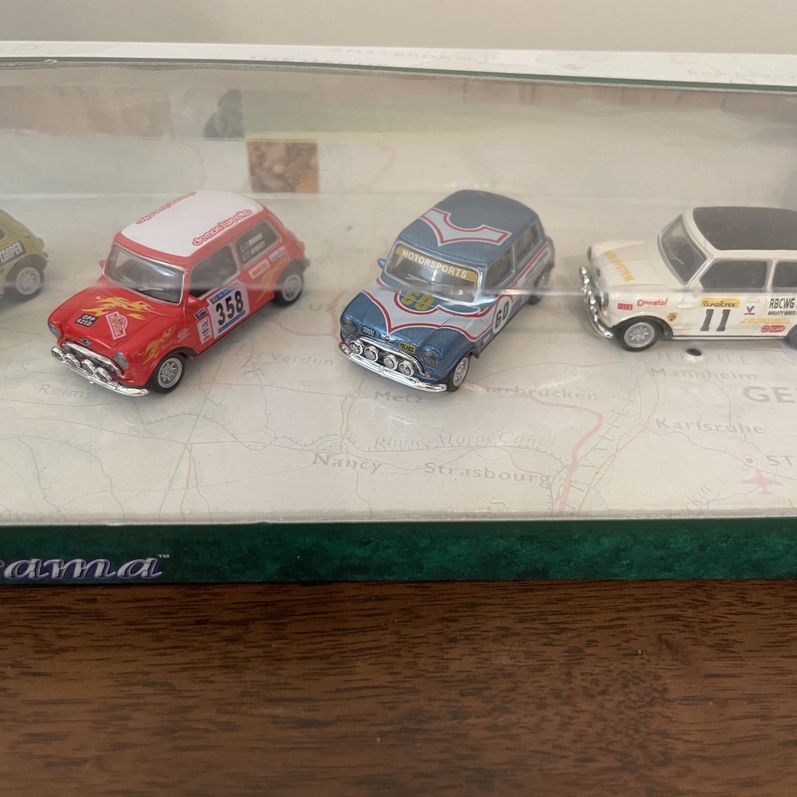 Cararama Hongwell Diecast Mini Cooper Box of 6 cars 1:72 scale #71613 NIB