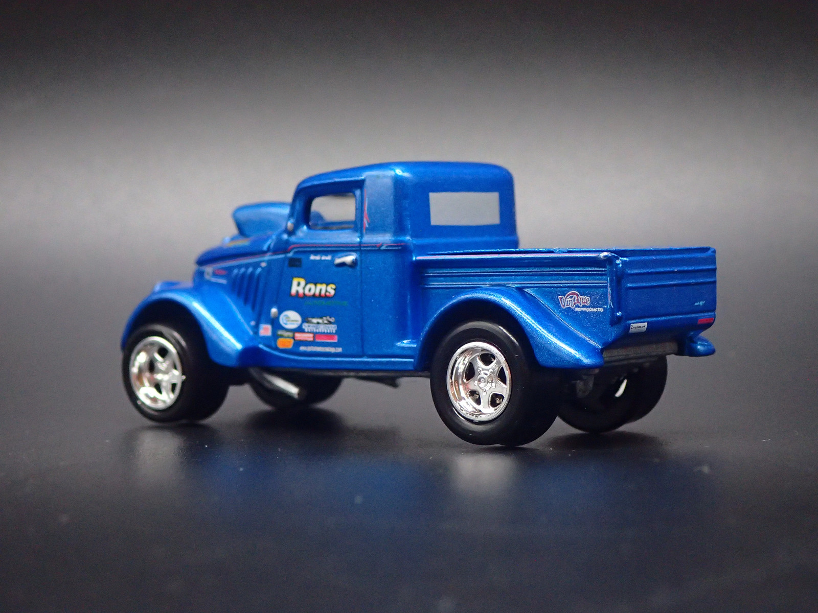 1933 33 WILLYS PICKUP GASSER NHRA 1:64 SCALE COLLECTIBLE DIECAST MODEL CAR