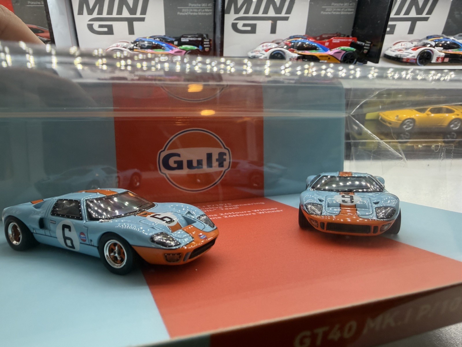 Finclassically 1:64 GT40 Gulf Livery 2-Car Set Diecast Collection US BASEDSELLER
