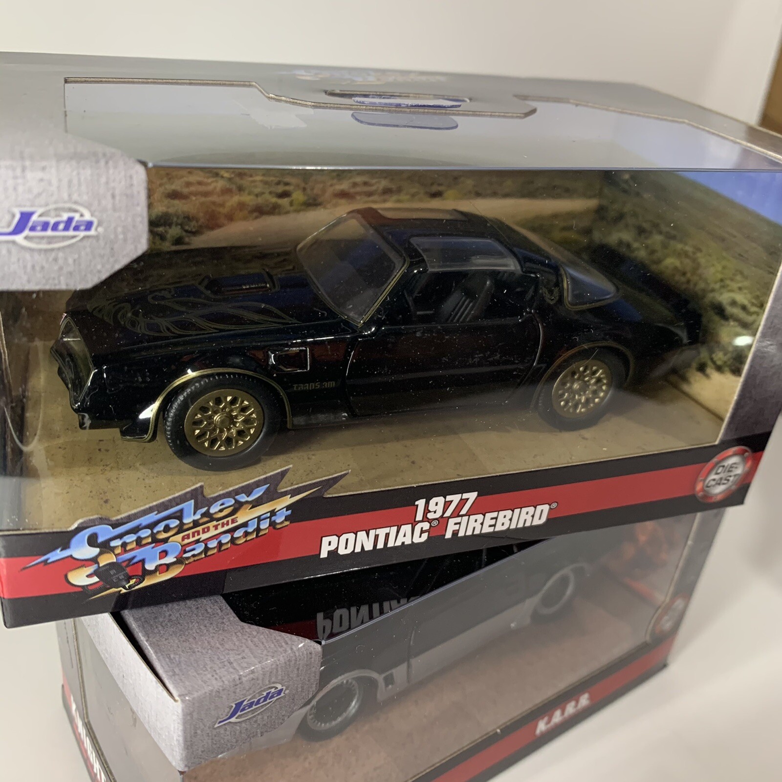 Jada Smokey & The Bandit 1977 Pontiac Firebird & Knight Rider 1:32 Diecast Car
