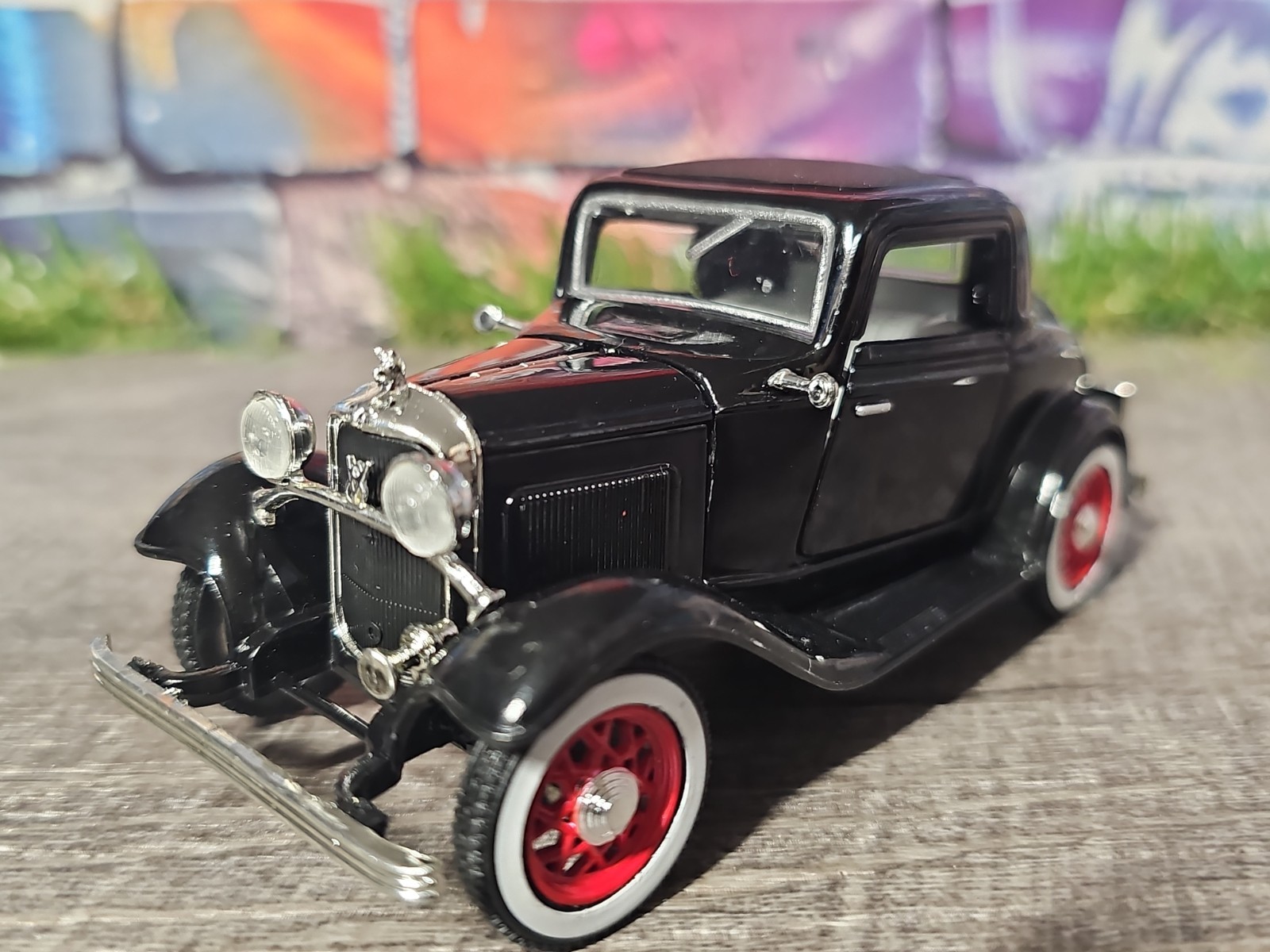 National Motor Museum Mint 1932 Ford Model A 3 Window Coupe 1:32 Diecast NO BOX