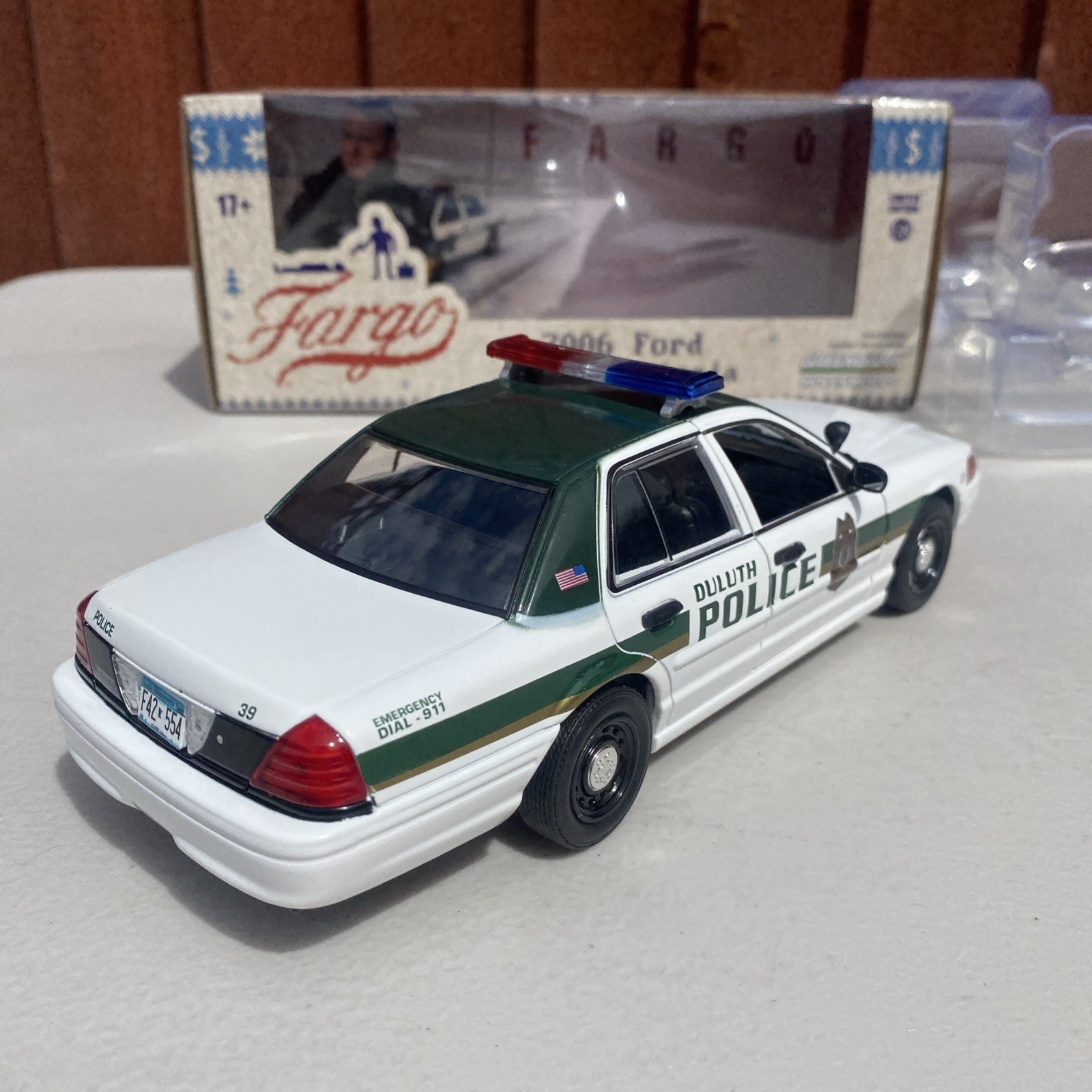 Greenlight Fargo 2006 Ford Crown Victora 1:24 Scale 84153 Hollywood Series