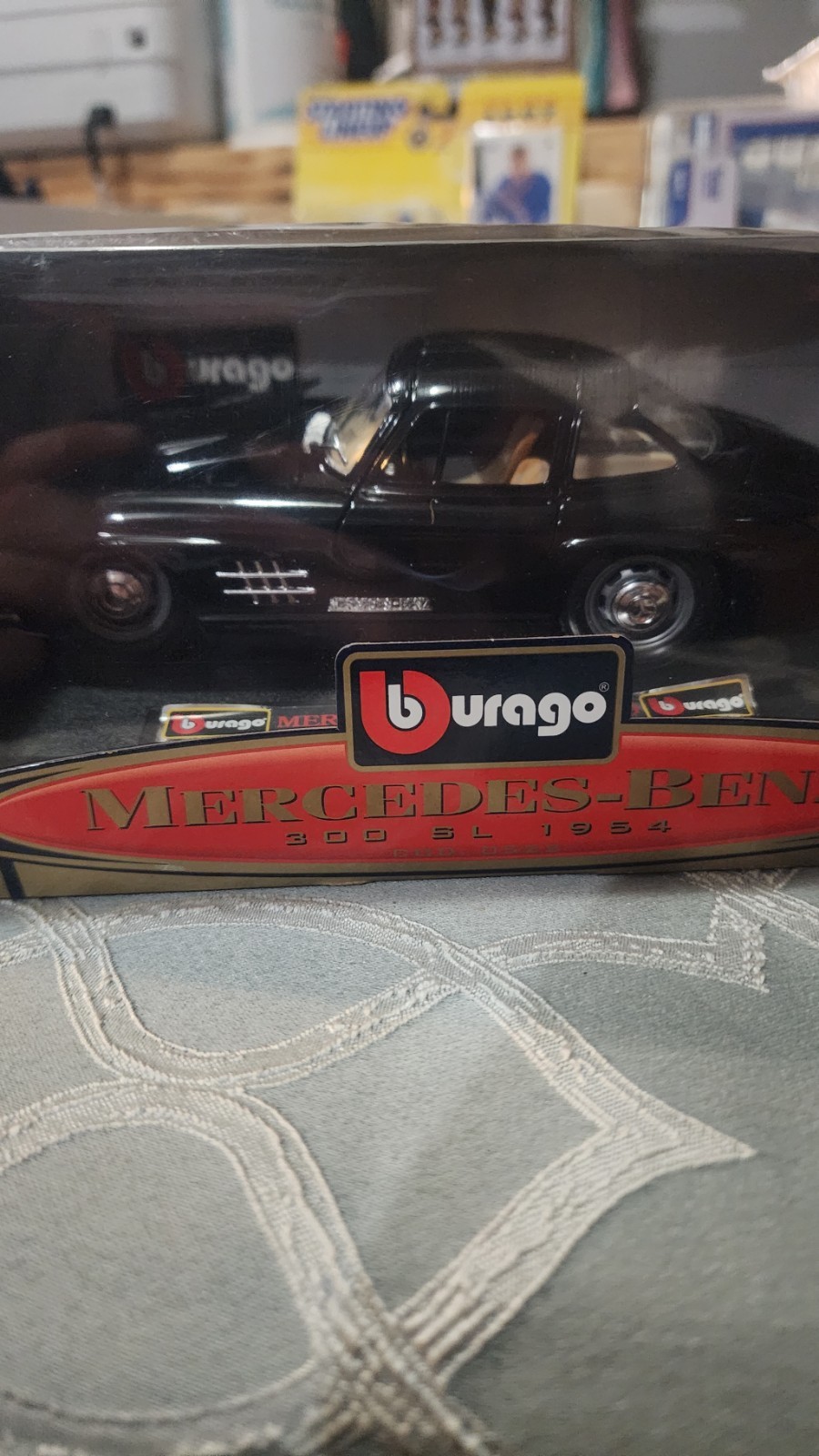 Bburago VIP Collection 1:24 Mercedes-Benz 300 SL 1954 Diecast Black Boxed