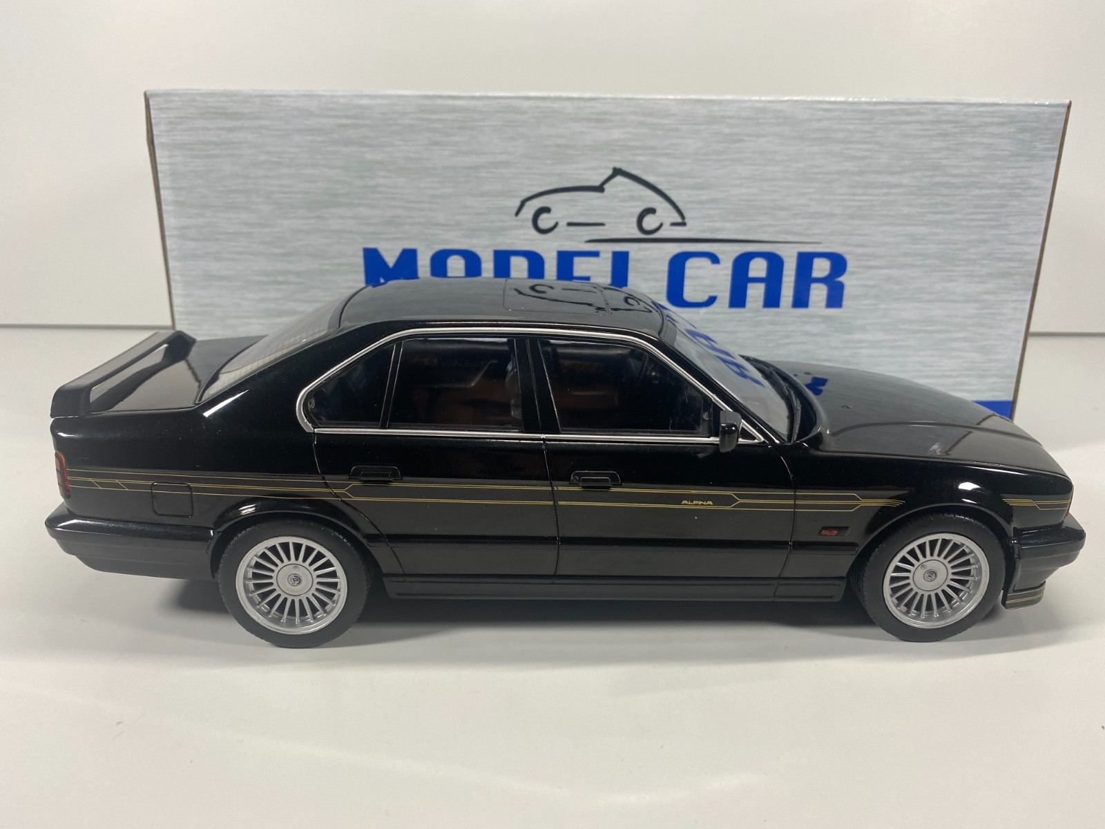 1/18 MCG BMW Alpina B10 4.6 E34 1994 Black Metallic MCG18312